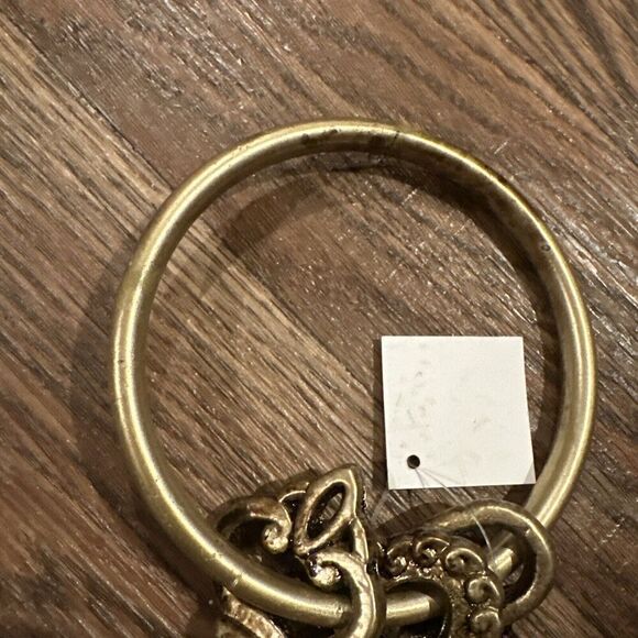 Antique Skeleton Keys On Key Ring Decoration Wall Art NWT - Picture 4 of 4